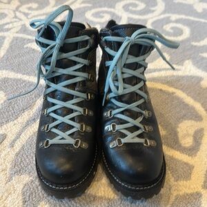 Woolrich Boots Sz 6.5